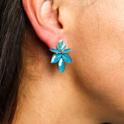 Boucles d’Oreilles Fleurs – Verre Vert Sarcelle | Bijou Féminin Naturel et Élégant